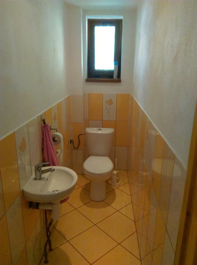 Apartman Pod Kalvariou - Rodinny Dom Banska Stiavnica Bagian luar foto